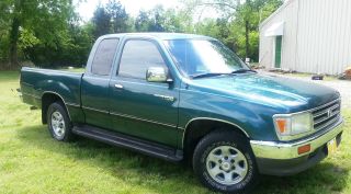 1998 Toyota T100 Base Extended Cab Pickup 2 - Door 3.  4l photo