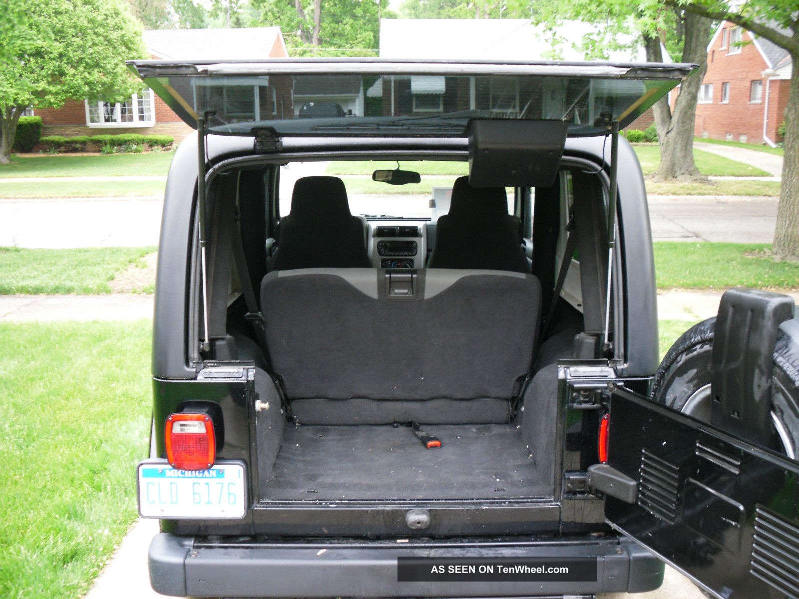 2005 Jeep Wrangler Unlimited Sport Utility 2 Door 4 0l
