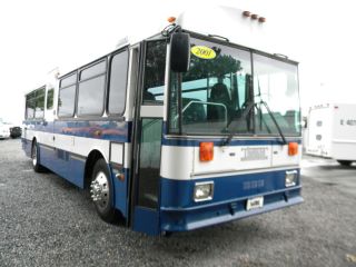 2001 Thomas Safe T Liner Handicapped 32 Passenger Bus In Va. photo