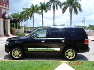 2007 Lincoln Navigator Ultimate Edition Dvd / / 4wd / Pwr 3rd 8 Pass photo