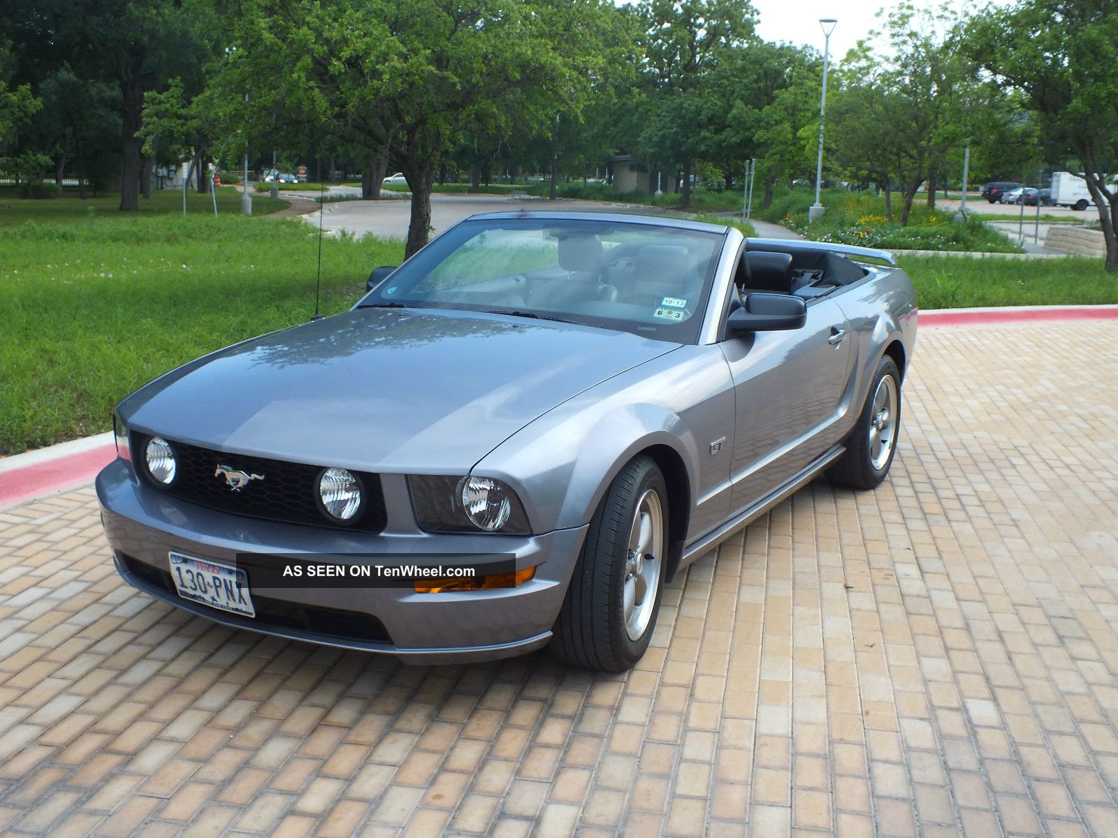 2006 Ford Mustang Gt Premium Convertible 4.  6l / V8,  5 - Speed Automatic Mustang photo
