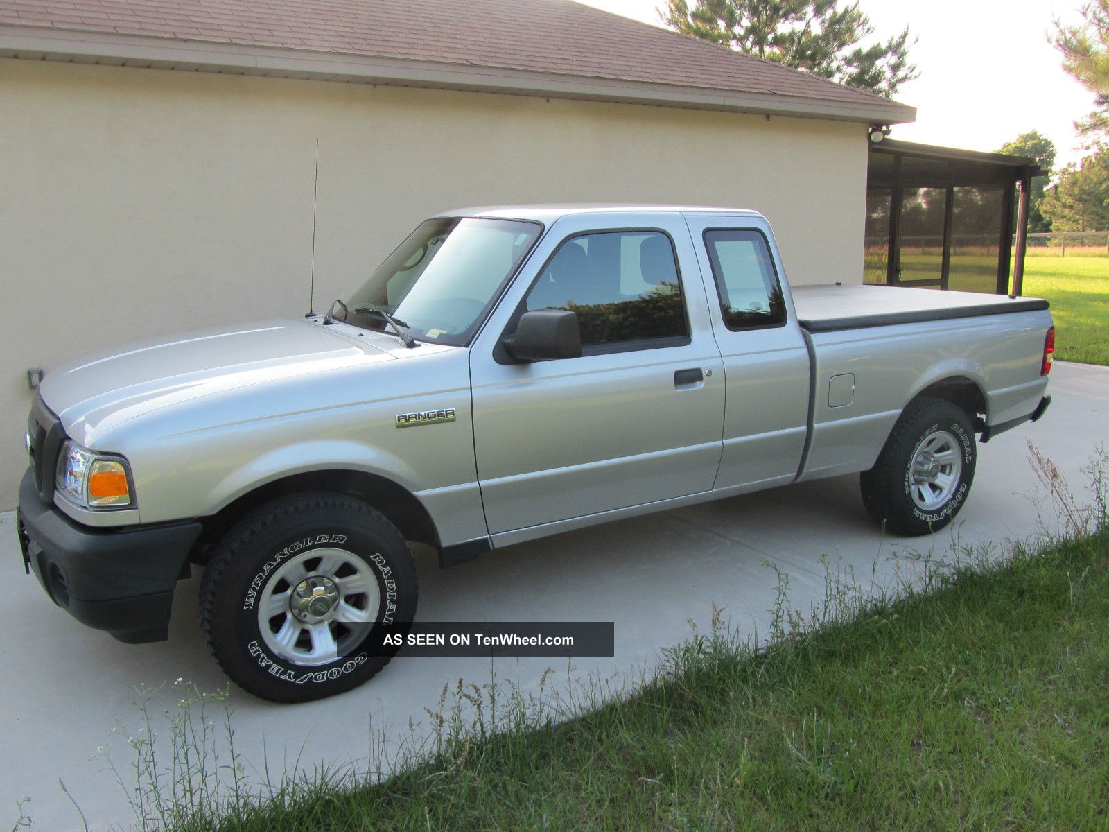 2010 Ford Ranger Xlt Cab Pickup 2 Door 2 3l