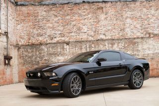 2012 Ford Mustang Gt 5.  0 Premium Coupe 6 Speed Manual (black) photo