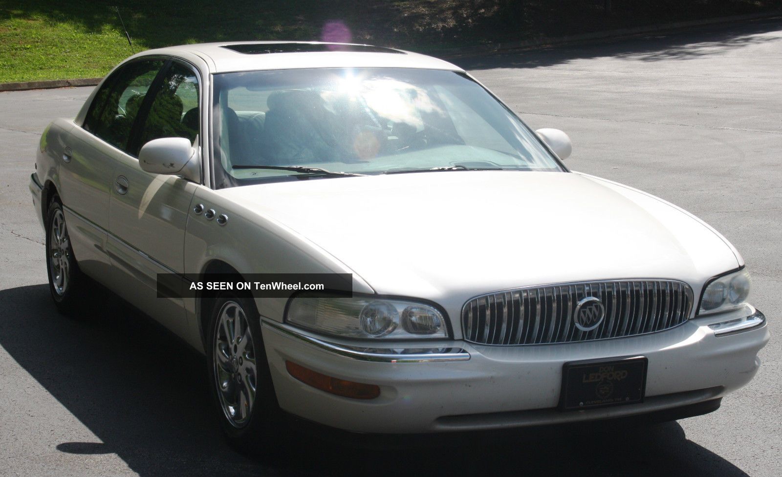 2003 Buick Park Avenue Ultra Luxury Sedan Fully Loaded Pearl White