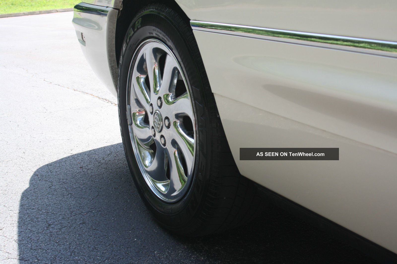 Gorgeous 2003 Buick Park Avenue Ultra Luxury Sedan Fully