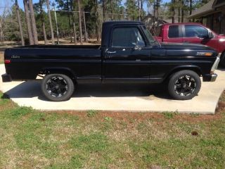 1970 Ford F - 100 Short Bed photo