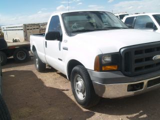 2006 Ford F250 Pickup Construction Pickup.  Serviced And Maintained photo