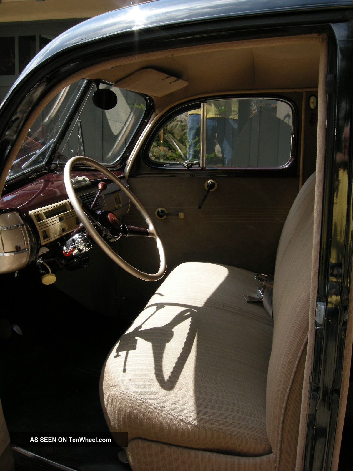 1940 Ford 4 Door Sedan