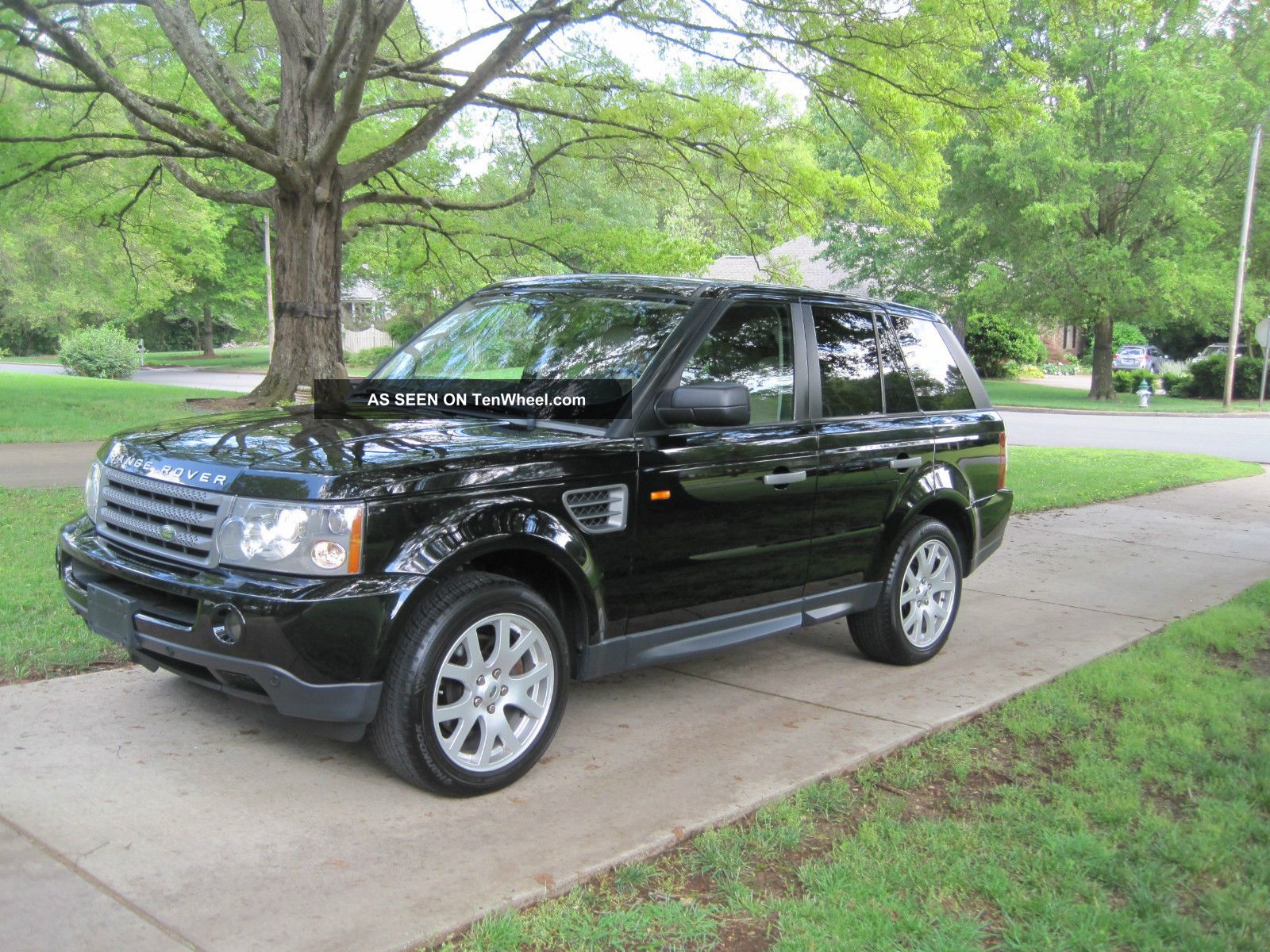 2008 Land Rover Range Rover Sport Hse Luxury W / Dvd In Headrest,  Cooler In Arm Range Rover Sport photo