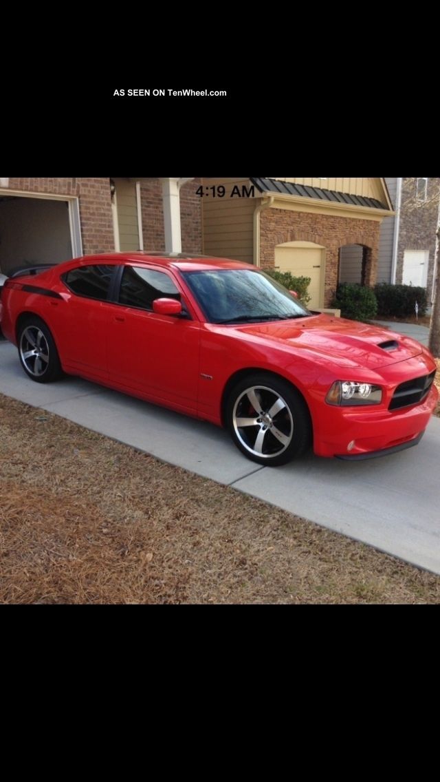 2006 Dodge Charger Daytona R / T Sedan 4 - Door 5.  7l Charger photo