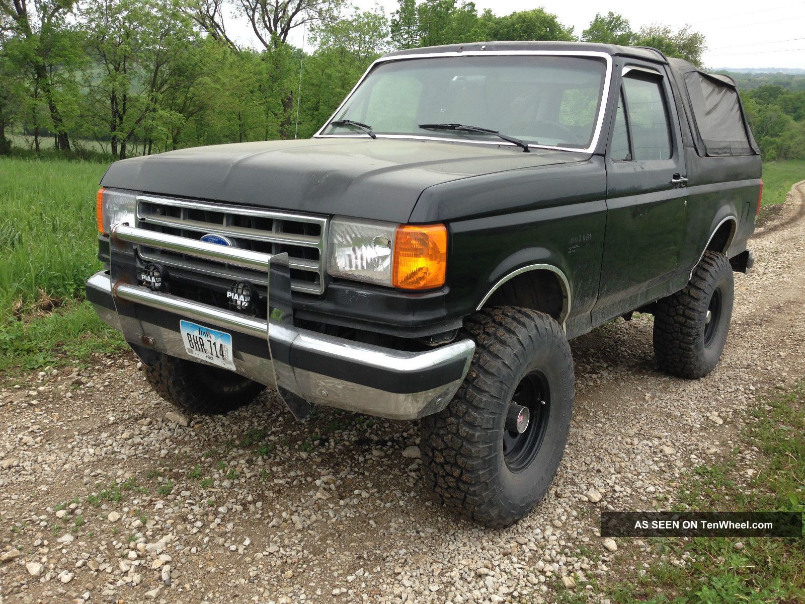 1989 Ford Bronco Xlt Lifted Black Rust 5.  8l 351 Automatic Needs Paint Bronco photo