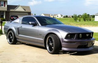 2006 Ford Mustang Gt Coupe 2 - Door 4.  6l photo