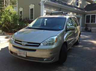 Fully Loaded 2004 Toyota Sienna Xle Limited Minivan In photo