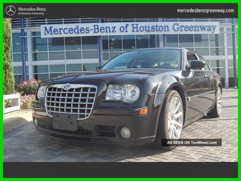 2006 Srt8 6.  1l V8 16v Automatic Rear Wheel Drive Sedan Premium 300 Series photo