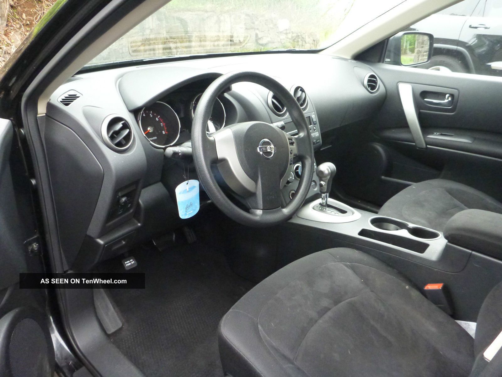 2010 Nissan Rogue Awd F S 9 999 Hurry Listed For Quick