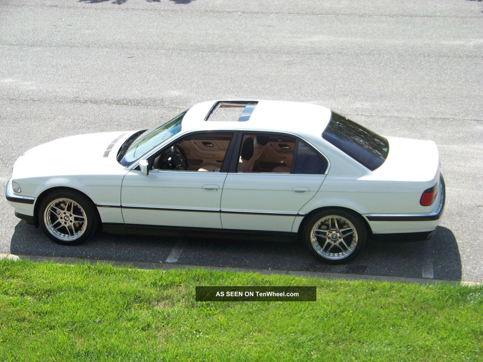 Gorgeous Head Turning 1998 White Bmw 740i