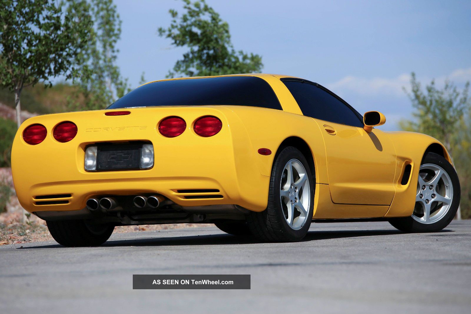 Spectacular 2003 Chevrolet Corvette 50th 6 Speed P E G