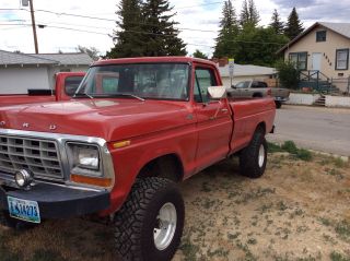 1979 Ford F - 150 Custom Standard Cab Pickup 2 - Door 4.  9l photo