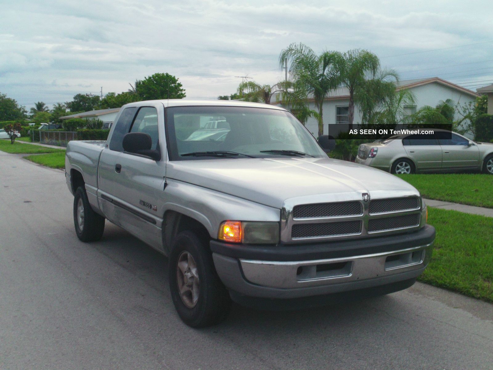 2001 Dodge Ram 1500 Laramie Extended Cab Pickup 2 Door 5. 2l