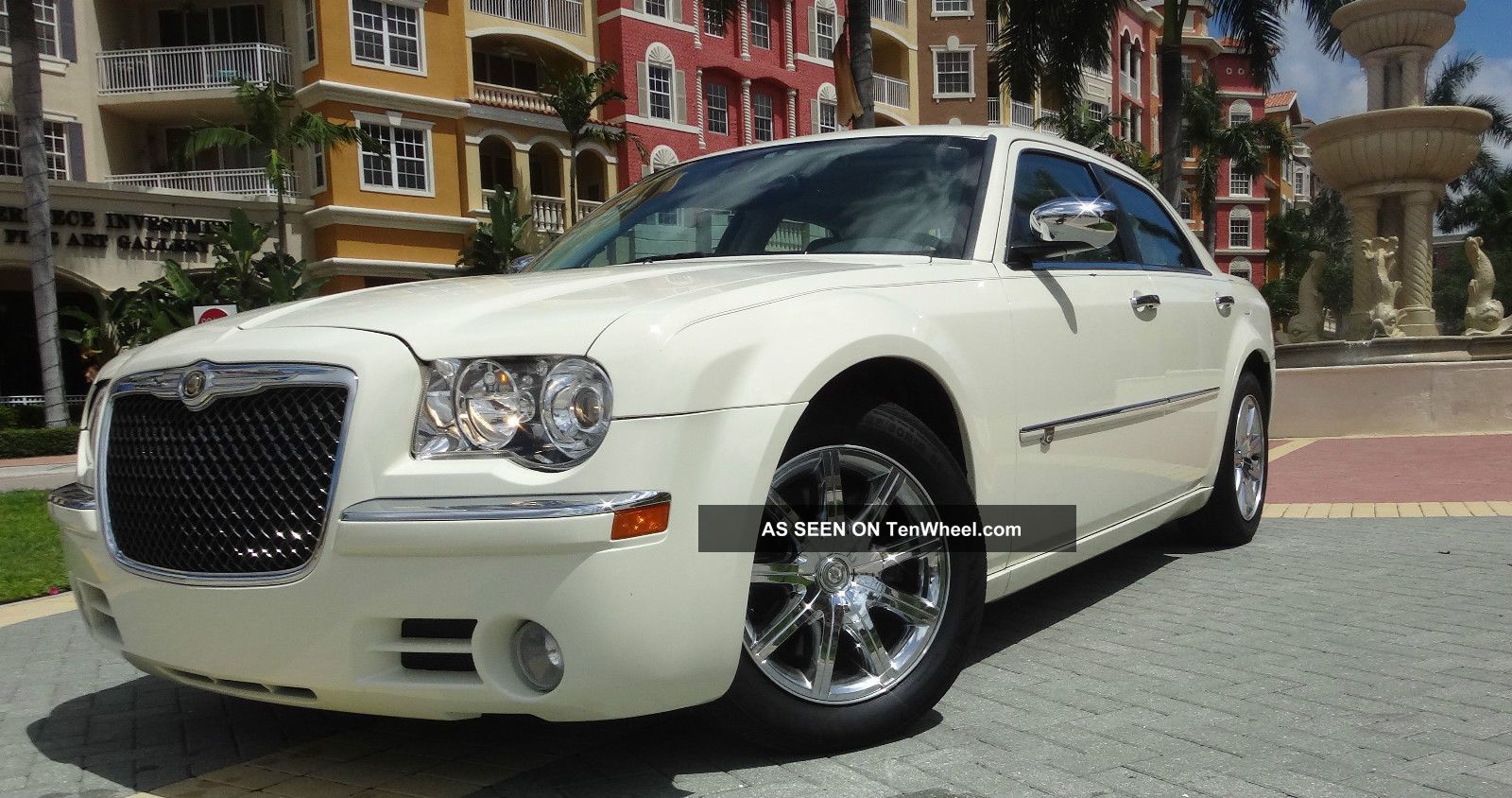 2010 Chrysler 300 C Sedan 4 Door 5 7l Hemi Pearl White