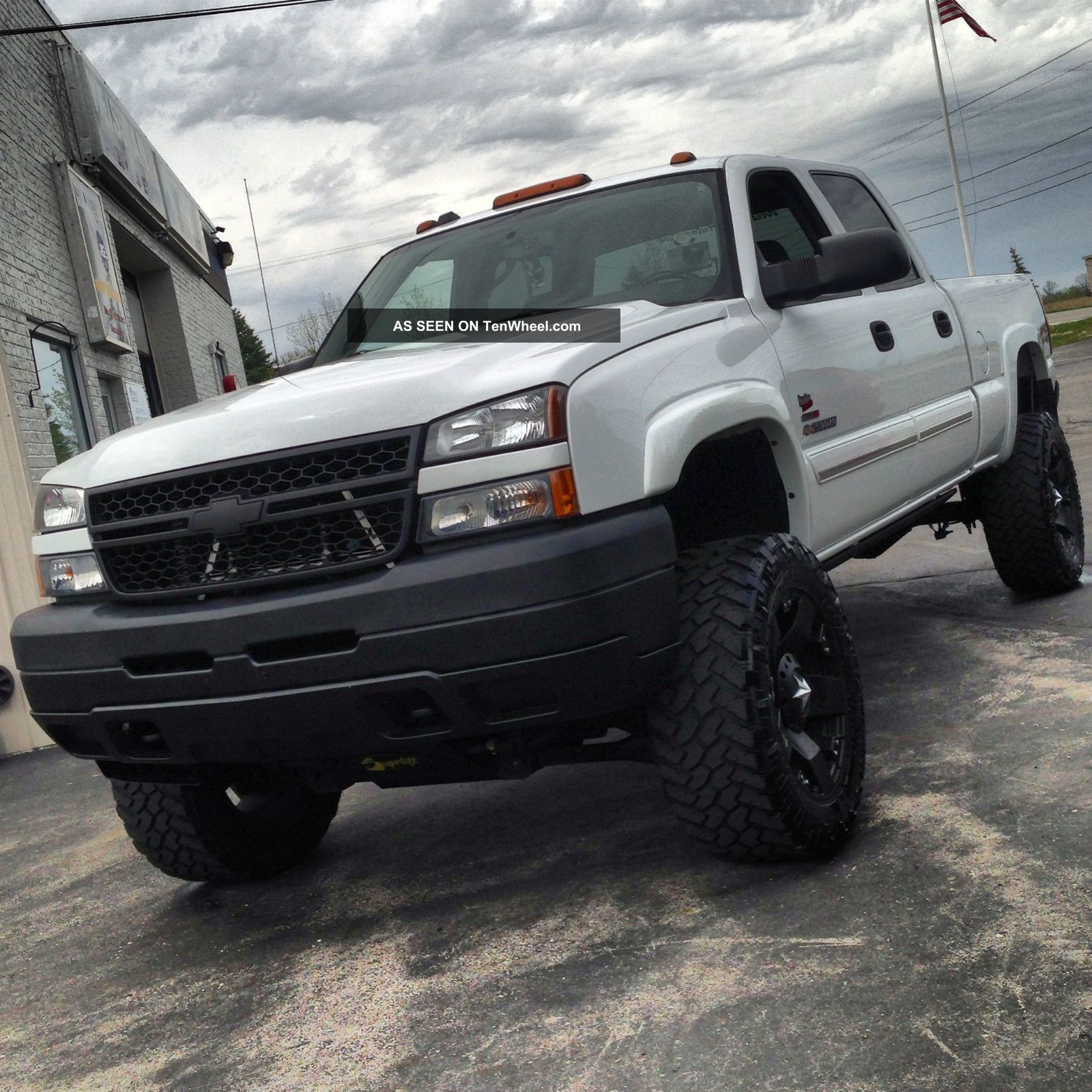 2005 Chevrolet Silverado 2500 Hd Ls Crew Cab Pickup 4 - Door 6.  6l Silverado 2500 photo