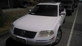 2003 Volkswagen Passat Glx Sedan 4 - Door 2.  8l photo