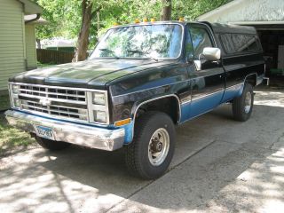 1977 Chev Pick Up With 1986 4x4 Drive Train And Suspension. photo