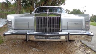 Heres A 1979 Lincoln Continental photo