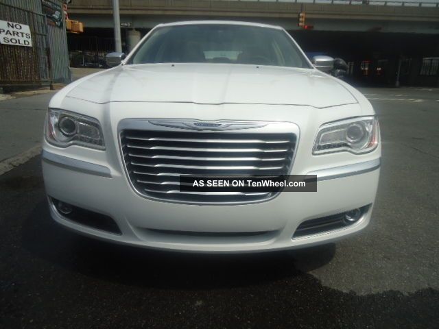 2013 Chrysler 300 C Awd Hemi Loaded Rebuilt Title No