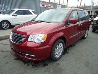 2014 Chrysler Town & Country Touring - Rear Collision - Title - $ave photo