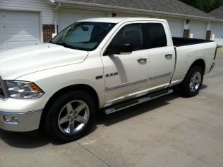 This Is A 2010 Ram 1500 Crew Cab Big Horn 4wd. photo