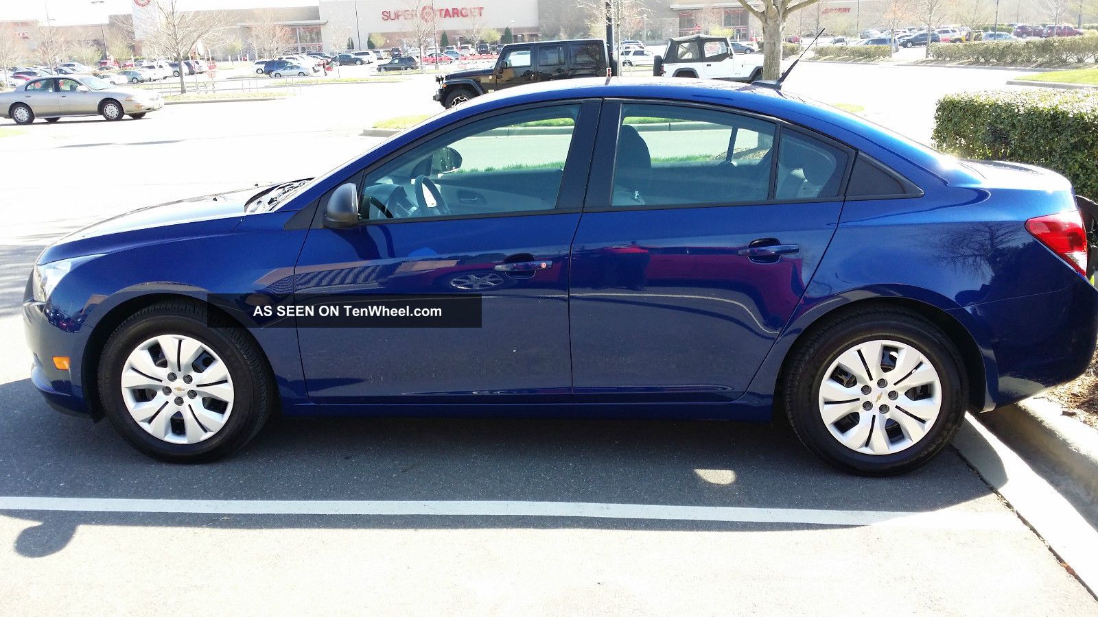 2013 Chevrolet Cruze Ls Sedan 4 - Door 1.  8l Cruze photo