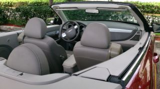 2008 Chrysler Sebring Touring Convertible 2 - Door 2.  7l photo