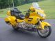 2002 Pearl Yellow Gl1800 Honda Goldwing With Landing Gear Gold Wing photo 3