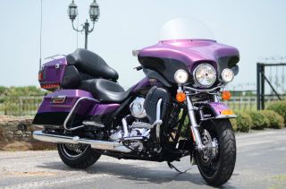 2011 Harley Davidson Flhtk Electra Glide Limited Touring Bike 103 Cubic Inch photo