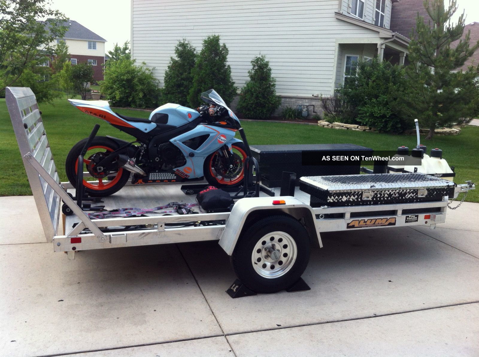 750 Track Bike And Trailer Trackday Package With 2012 Aluma Trailer GSX-R photo