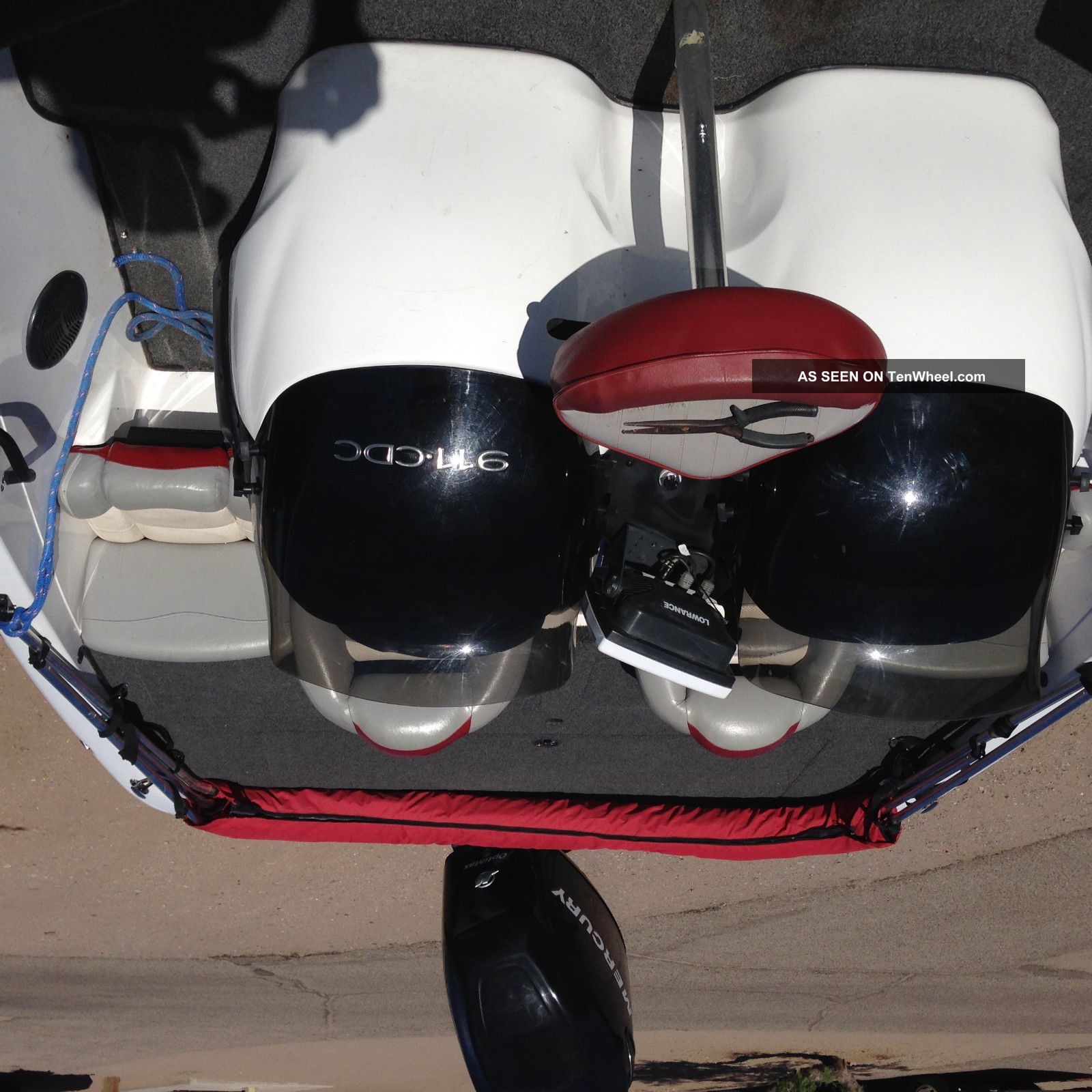 2006 Nitro 911 Cdc Z9 Center Console