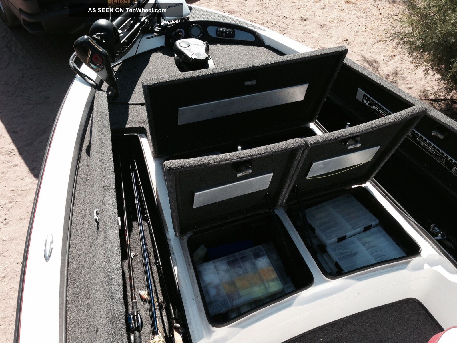 2006 Nitro 911 Cdc Z9 Center Console