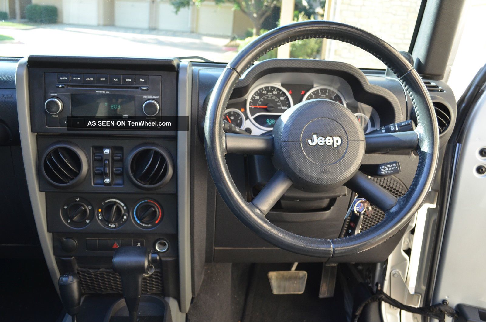 2010 Jeep Wrangler Unlimited Sport Rhd Utility 4 Door 3