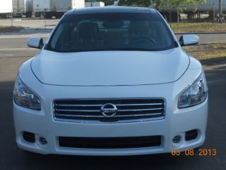 2010 Nissan Maxima S With Panoramic And photo