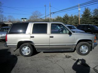 1999 Chevrolet Tahoe Lt And Needs A Mechanic. . . . . photo