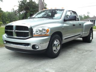 2006 Dodge Ram 3500 5.  9 Cummings Diesel Quad Cab Dually 2wd Slt With Tow Pack photo
