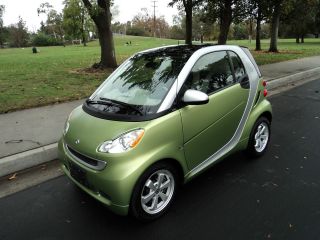 2012 Smart Fortwo Passion Coupe 2 - Door 1.  0l photo