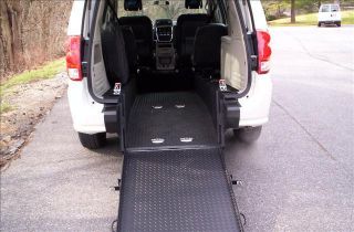 2011 Dodge Grand Caravan Wheelchair Handicapped Rear Entry Accessible Van 43k Mi photo