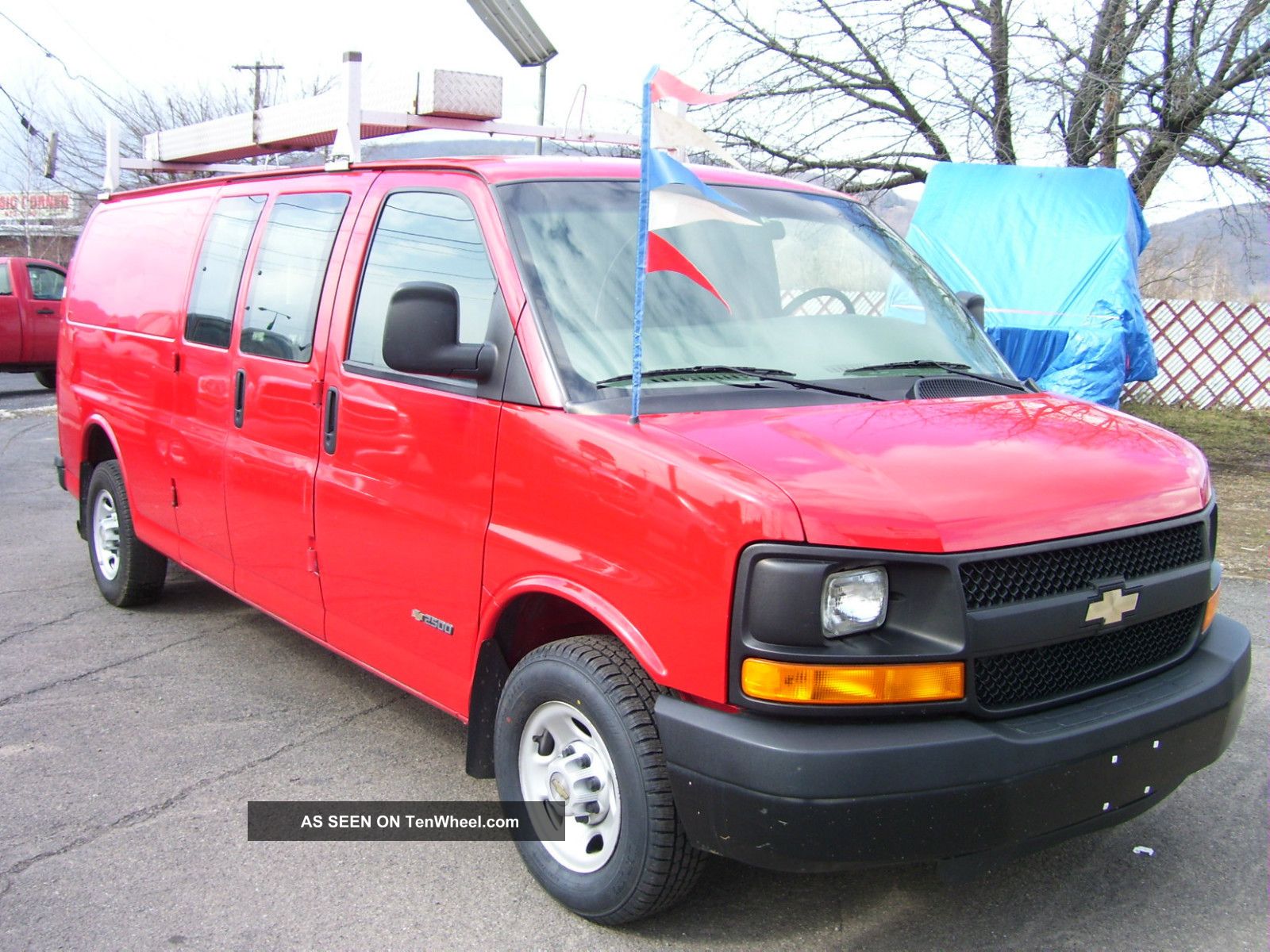 2004 chevrolet g2500 express cargo van