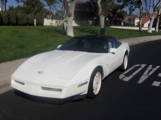1988 Chevy Corvette 35th Anniversary Edition Triple White Production Number 0034 photo