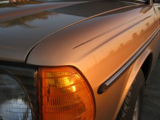 1985 300td Mercedes Turbo Diesel California Rust W123 photo