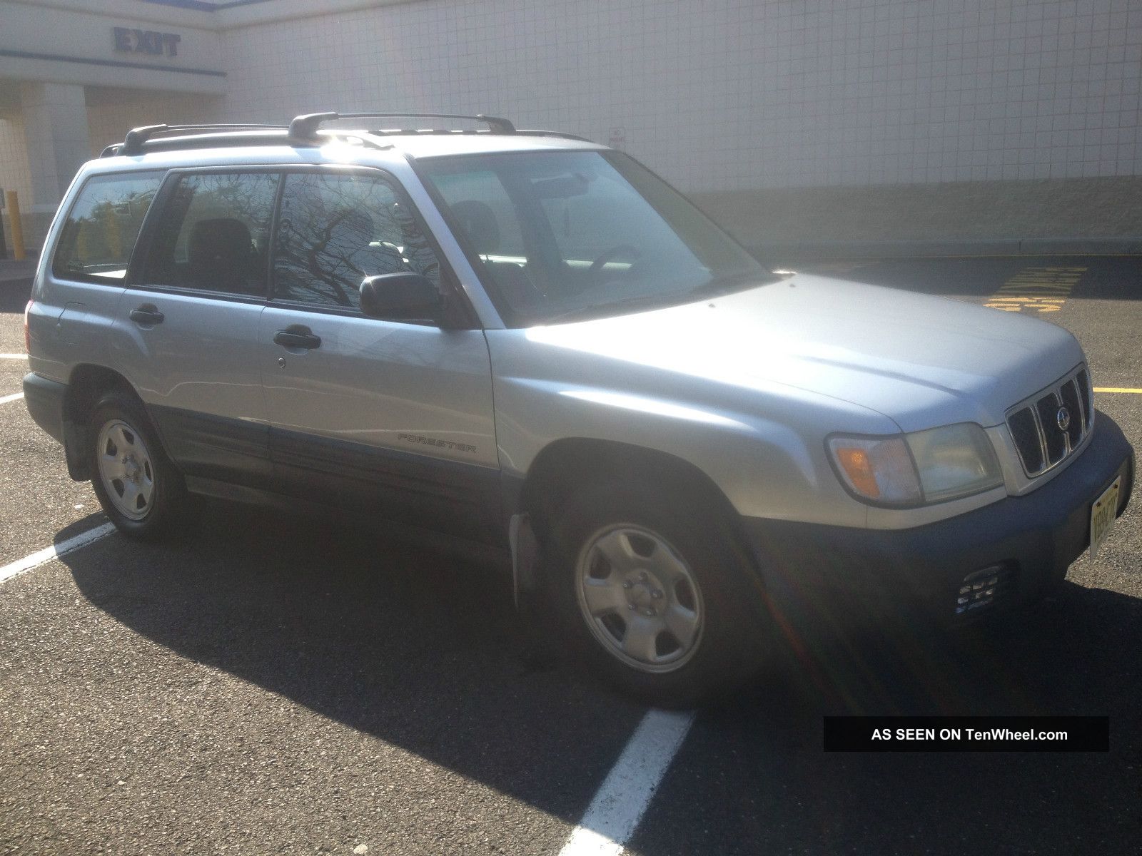 2002 Subaru Forester L Wagon 4 - Door 2.  5l Forester photo