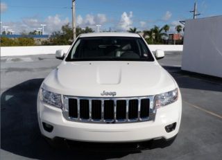2011 Jeep Grand Cherokee Laredo 3.  6l X Package Touch Screen photo