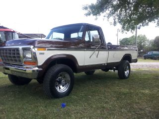 1978 Ford F - 250 4x4 Camper Special.  Very photo